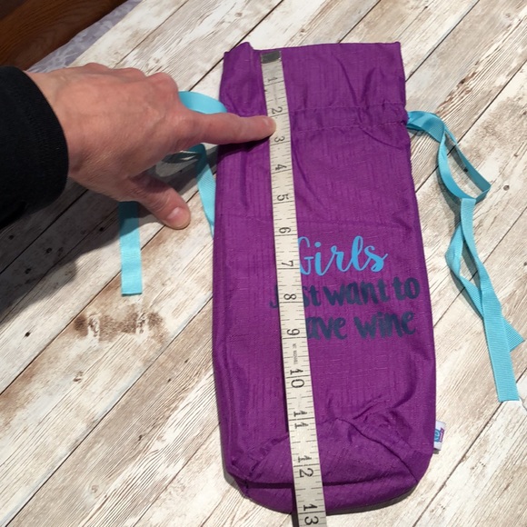 “Girls just want to have wine” fabric wine bottle gift bag - NWT - Picture 8 of 9